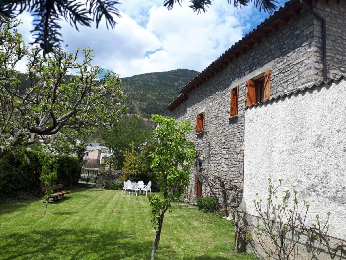 Cirjuana, Casa En El Centro Con Agradable Jardin Y Barbacoa By Pirineos 360 Villa Biescas  Exterior foto